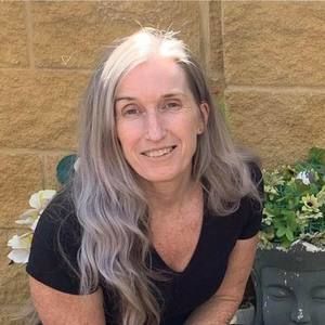 Meet your Posher, Liza